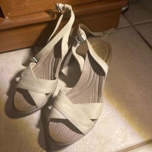Crocs wedges~very comfortable~ no stains~ woman’s size 4